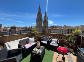 ATICO Catedral Barbacoa y Aire sin ascensor By Apartamentos Logrono org